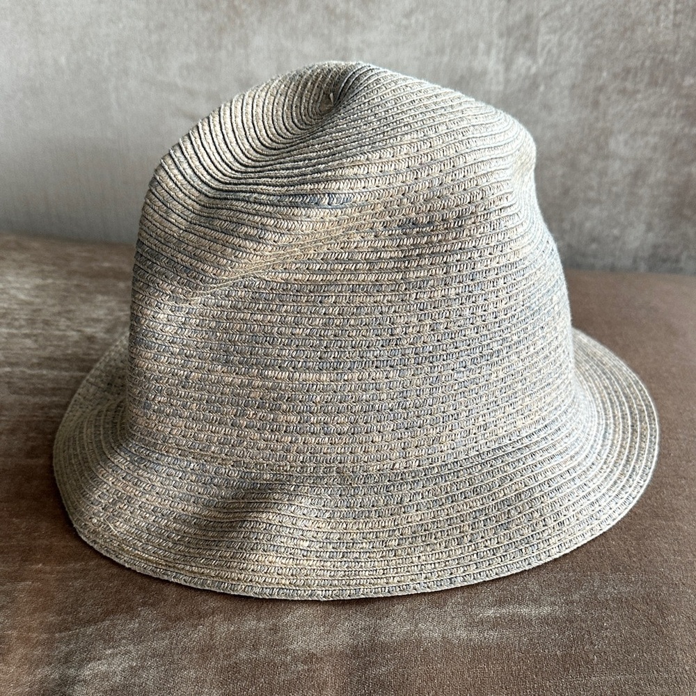 Zara Man on Label but it is Unisex Beautiful straw shades Heather with grays S